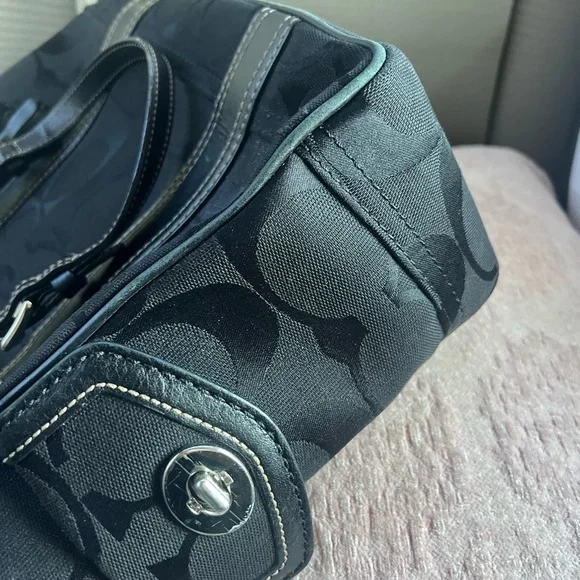 Coach Handbag - Picture 5 of 7